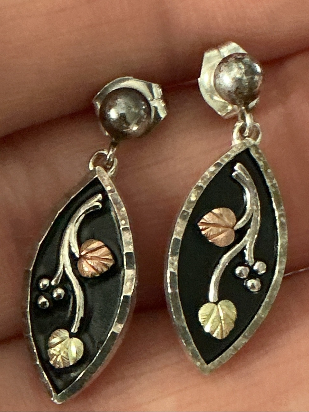 BLACK HILLS GOLD Sterling 12K Antiqued Earrings